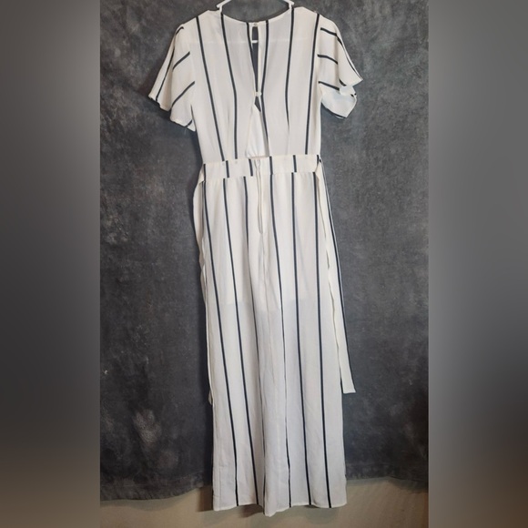 Chic Striped High Low Dress - Picture 3 of 11